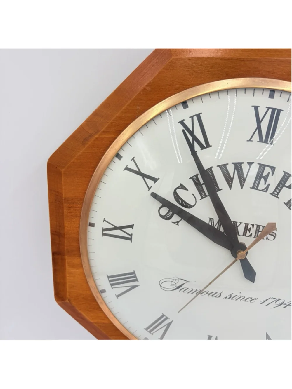 SCHWEPPES MIXERS Electric Pendulum Wall Clock Model 597 Wood Advertising